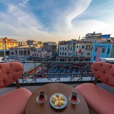 Golden Hotel 3*