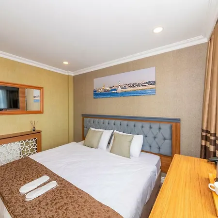 Golden Hotel
