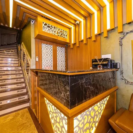 Hotell Golden 3*
